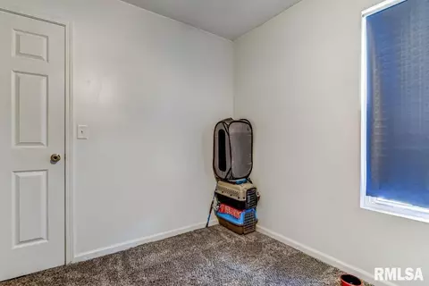 729 Helene St, Springfield, IL 62702 photo 7