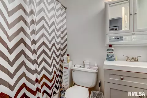 729 Helene St, Springfield, IL 62702 photo 8