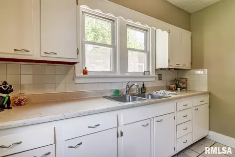 2508 S 7th St, Springfield, IL 62703 photo 17