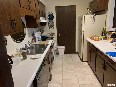 24 Brookside Pl, Springfield, IL 62704 photo 4