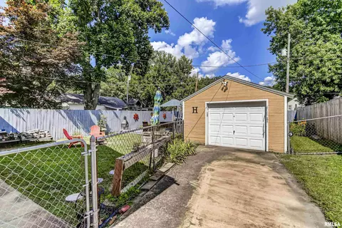 1826 Holmes Ave, Springfield, IL 62704 photo 22
