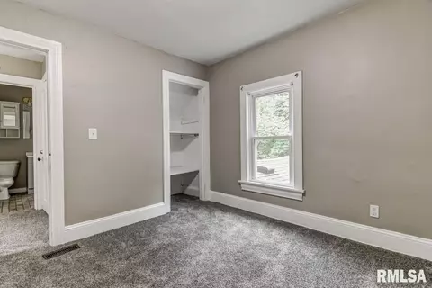 1126 S Walnut St, Springfield, IL 62704 photo 24