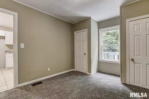 1126 S Walnut St, Springfield, IL 62704 photo 16