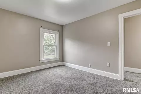 1126 S Walnut St, Springfield, IL 62704 photo 22