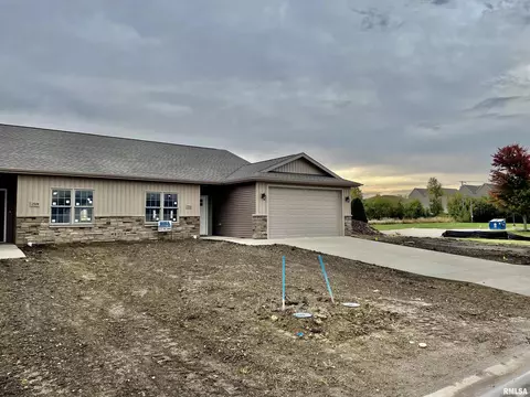 2926 Cronin Dr, Springfield, IL 62711 photo 2