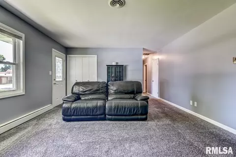 3031 Rita Ave, Springfield, IL 62703 photo 5