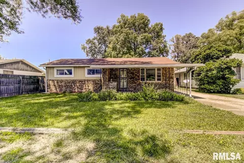 1509 Chalmers Ave, Springfield, IL 62703 photo 2