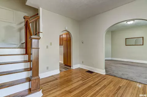1832 S 2nd St, Springfield, IL 62704 photo 5