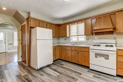1832 S 2nd St, Springfield, IL 62704 photo 17