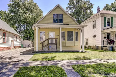 1832 S 2nd St, Springfield, IL 62704 photo 2