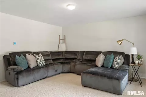 18 Red Oak Ln, Springfield, IL 62712 photo 7