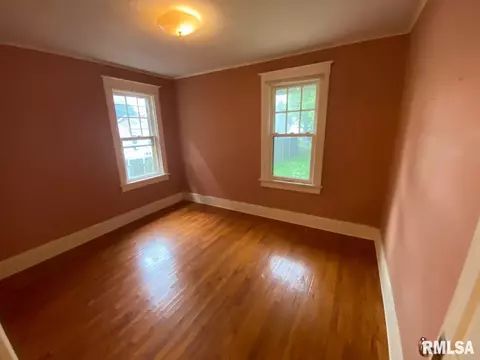 2121 S 6th St, Springfield, IL 62703 photo 20