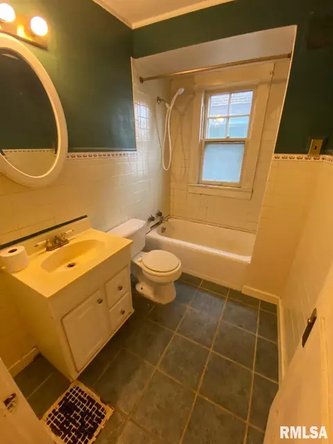 2121 S 6th St, Springfield, IL 62703 photo 19