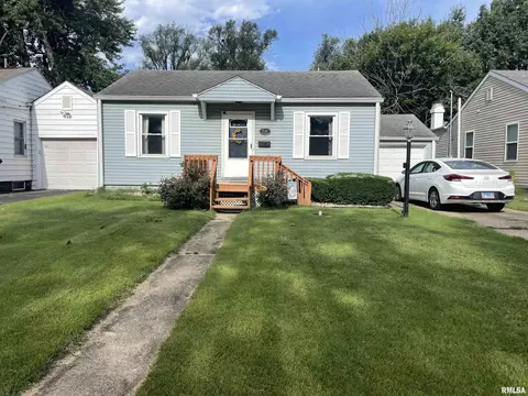 2541 S 4th St, Springfield, IL 62703 photo 1