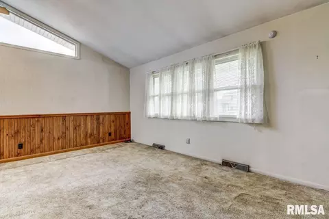 2272 Ramsey Ave, Springfield, IL 62702 photo 8