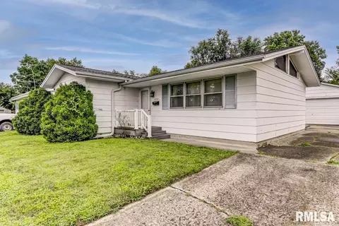 2272 Ramsey Ave, Springfield, IL 62702 photo 4