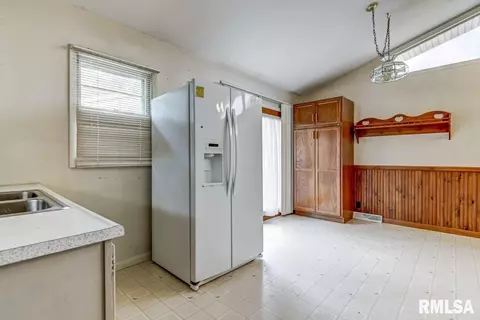 2272 Ramsey Ave, Springfield, IL 62702 photo 13