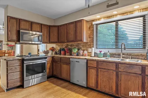 316 S 14th St, Springfield, IL 62703 photo 9