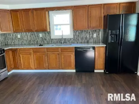 2308 Yale Blvd, Springfield, IL 62703 photo 6
