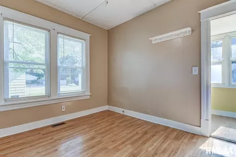 2004 S Spring St, Springfield, IL 62704 photo 27
