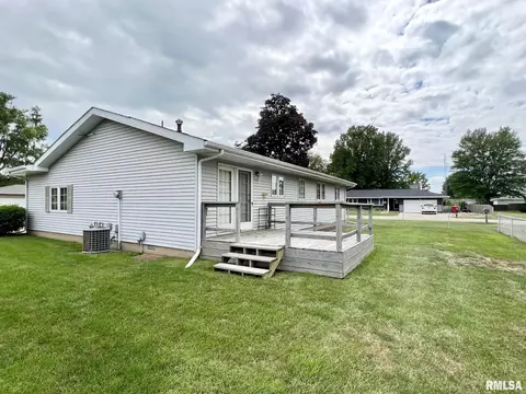 602 Rainbow Dr, Athens, IL 62613 photo 16
