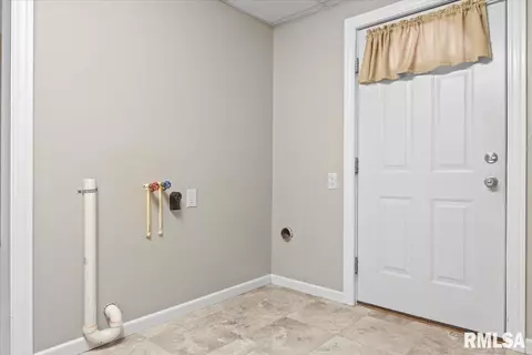 2137 N 16th St, Springfield, IL 62702 photo 11