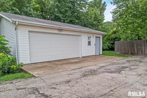 2137 N 16th St, Springfield, IL 62702 photo 21