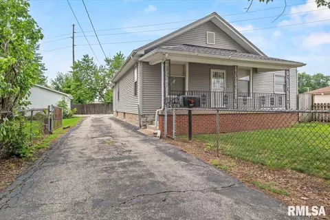 2137 N 16th St, Springfield, IL 62702 photo 1