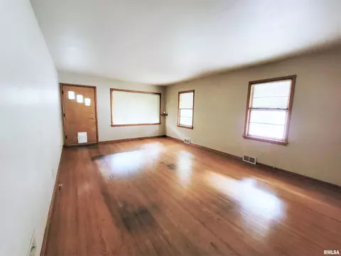 2115 S Lowell Ave, Springfield, IL 62704 photo 7