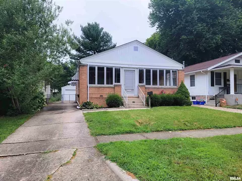 2115 S Lowell Ave, Springfield, IL 62704 photo 1