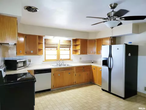 2115 S Lowell Ave, Springfield, IL 62704 photo 4