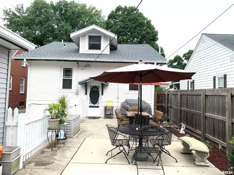2048 S State St, Springfield, IL 62704 photo 5