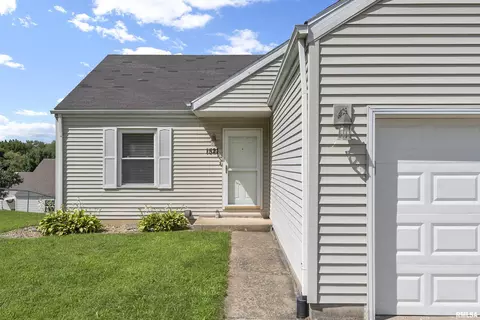1521 Brenda Ct, Springfield, IL 62702 photo 3