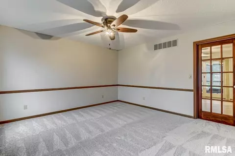 3109 Kensington Dr, Springfield, IL 62702 photo 18