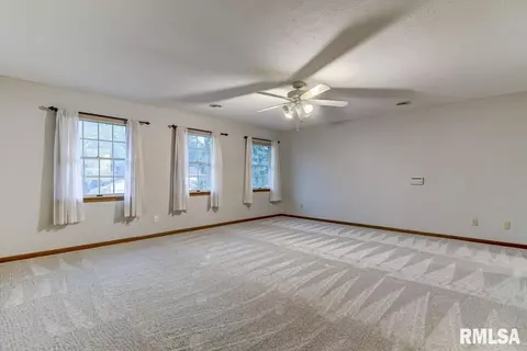 3109 Kensington Dr, Springfield, IL 62702 photo 27