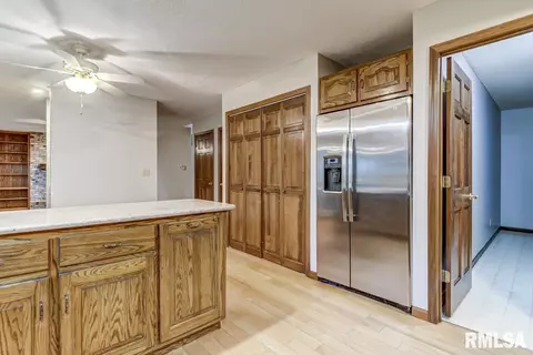 3109 Kensington Dr, Springfield, IL 62702 photo 12