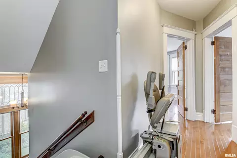 1409 Whittier Ave, Springfield, IL 62704 photo 6