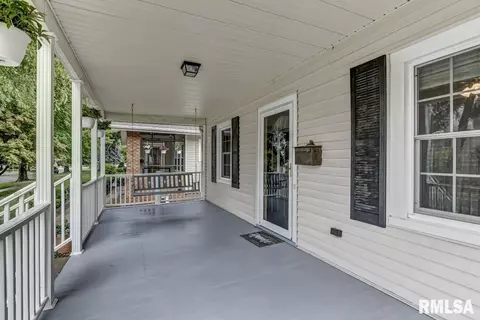 1732 S Walnut St, Springfield, IL 62704 photo 4