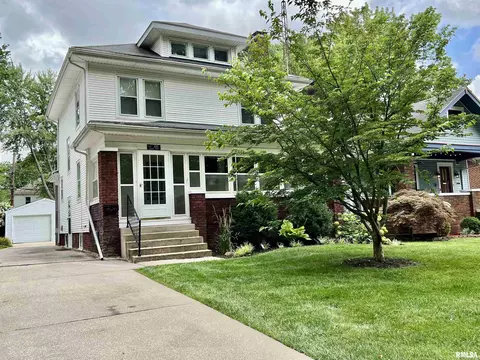 820 Loraine Ave, Springfield, IL 62704 photo 2