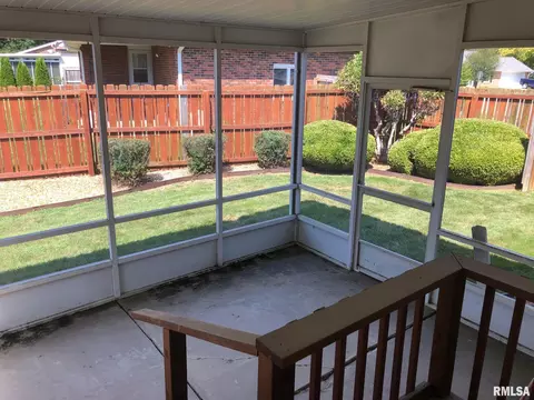 4119 Glendale Dr, Springfield, IL 62703 photo 3