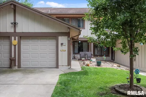 4 Juniper Ln, Springfield, IL 62704 photo 1