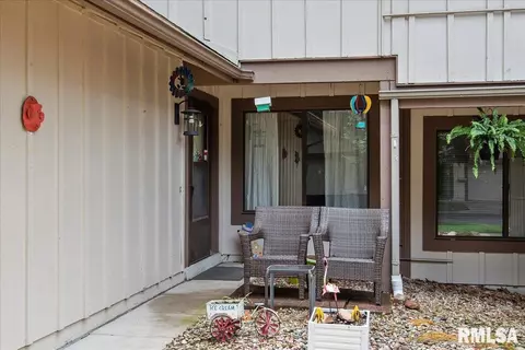 4 Juniper Ln, Springfield, IL 62704 photo 5