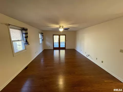 3103 Turning Mill Dr, Springfield, IL 62704 photo 6