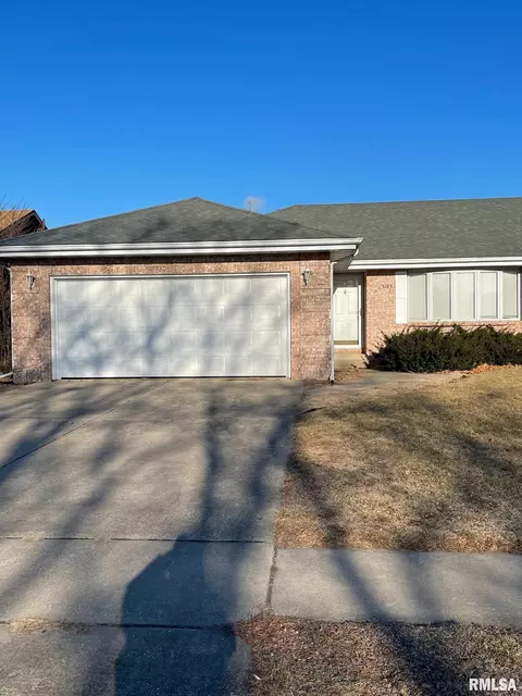 3103 Turning Mill Dr, Springfield, IL 62704 photo 1