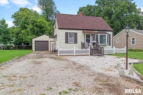 2107 E Buchanan St, Springfield, IL 62703 photo 1