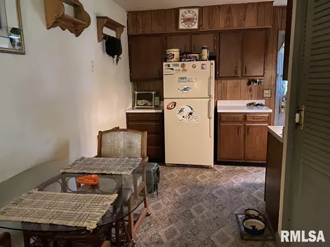 1328 N Ledlie Ave, Springfield, IL 62702 photo 9