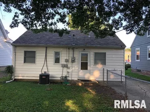 2061 N 8th St, Springfield, IL 62702 photo 21