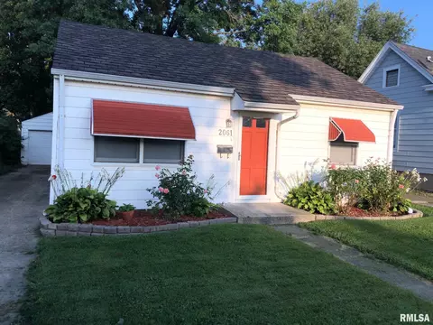 2061 N 8th St, Springfield, IL 62702 photo 3