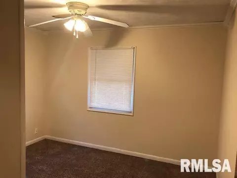 2061 N 8th St, Springfield, IL 62702 photo 14