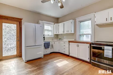 824 S Park Ave, Springfield, IL 62704 photo 19